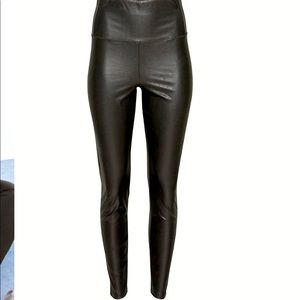19- Aritzia Wilfred Free Daria Vegan Leather Leggings size Medium